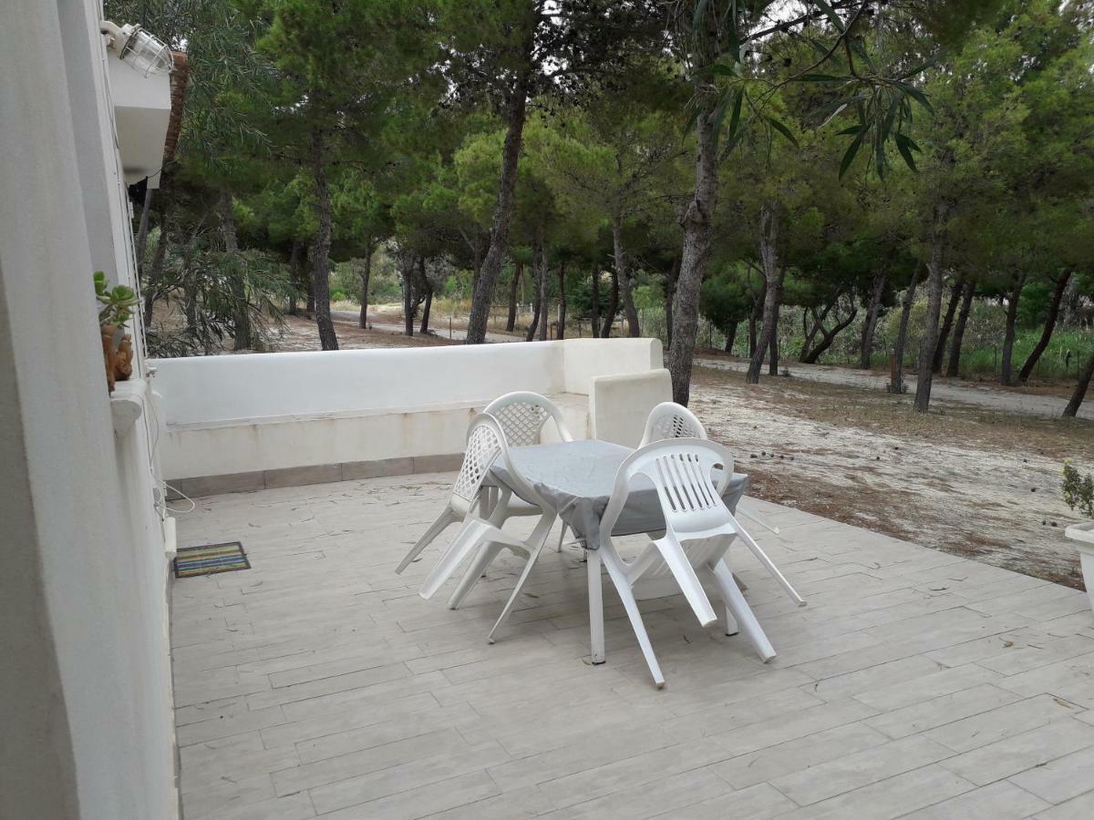 Camping La Pineta Village Порто Емпедокле Екстериор снимка