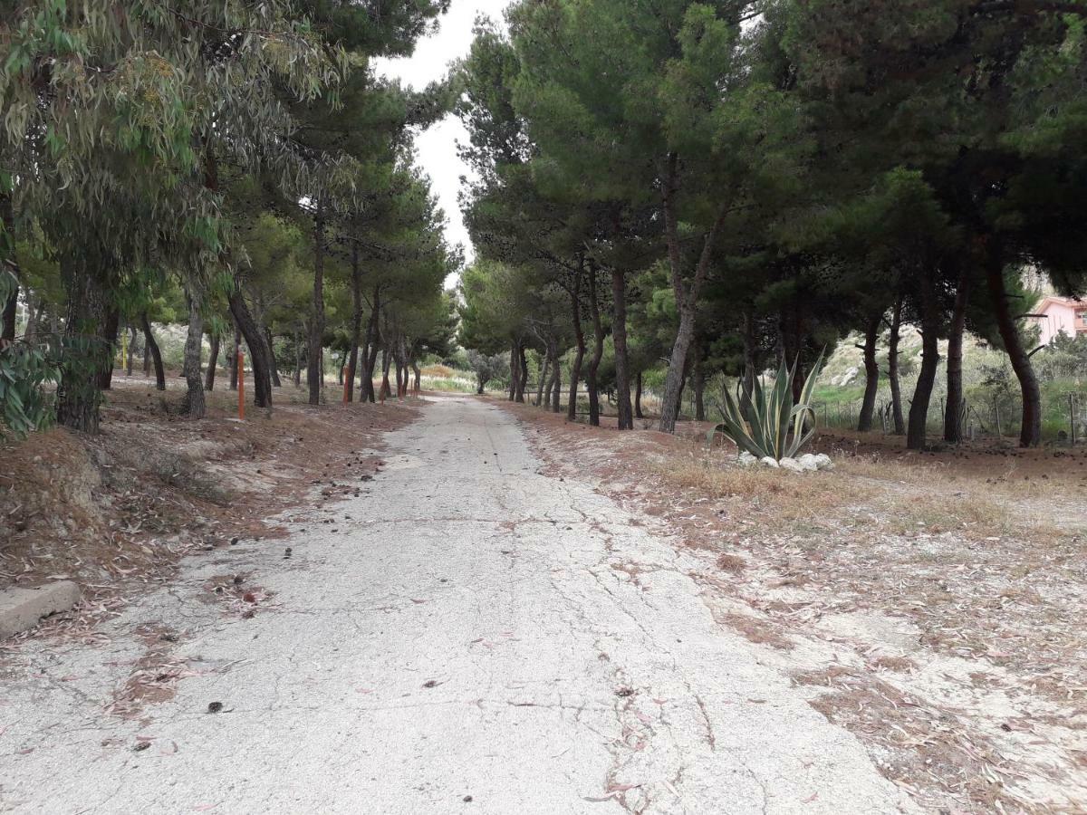 Camping La Pineta Village Порто Емпедокле Екстериор снимка